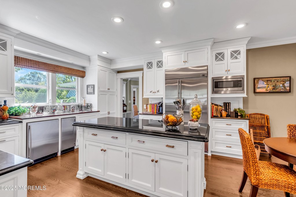 Spring Lake, New Jersey, 07762, United States, 6 Bedrooms Bedrooms, ,6.5 BathroomsBathrooms,Residential,Forsale,1953818