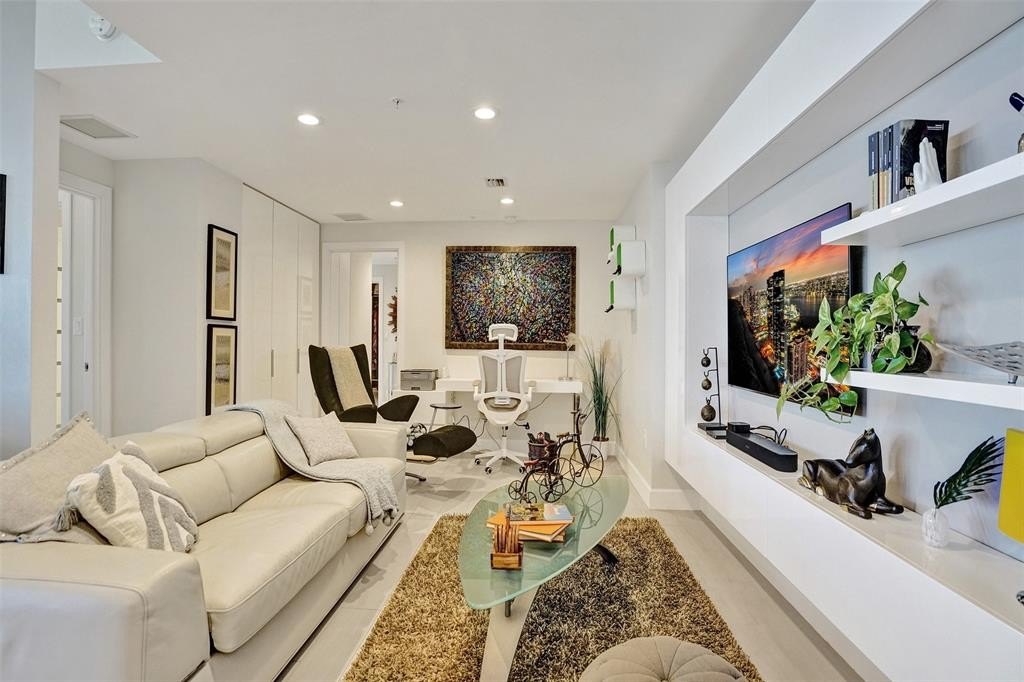 Fort Lauderdale, Florida, 33304, United States, 3 Bedrooms Bedrooms, ,3.5 BathroomsBathrooms,Residential,Forsale,2011620