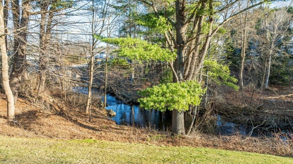 Ogunquit, Maine, 03907, United States, 4 Bedrooms Bedrooms, ,3 BathroomsBathrooms,Residential,Forsale,1894028
