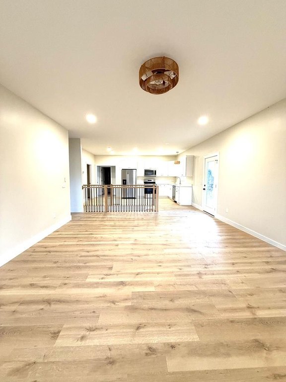 Sparta, Tennessee, 38583, United States, 3 Bedrooms Bedrooms, ,2.5 BathroomsBathrooms,Residential,Forsale,1996609