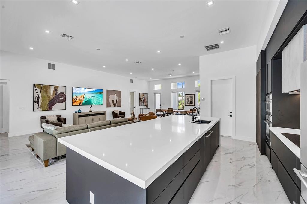 Oakland Park, Florida, 33334, United States, 4 Bedrooms Bedrooms, ,4 BathroomsBathrooms,Residential,Forsale,1968291