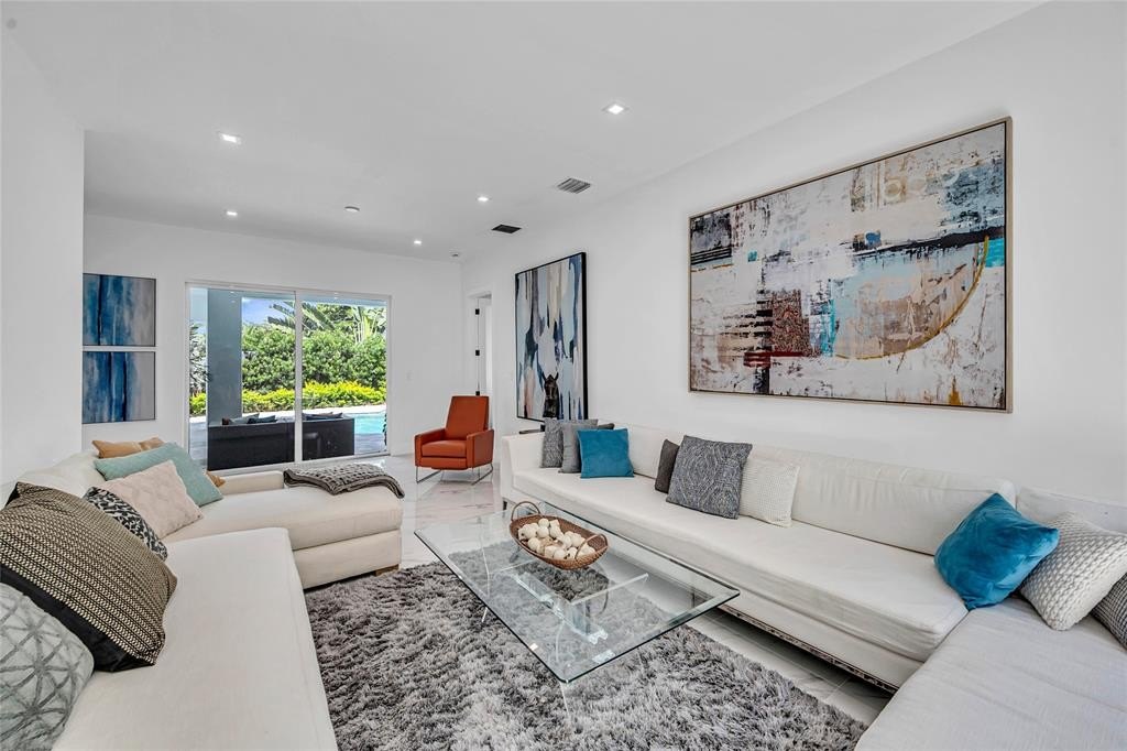 Oakland Park, Florida, 33334, United States, 4 Bedrooms Bedrooms, ,4 BathroomsBathrooms,Residential,Forsale,1968291