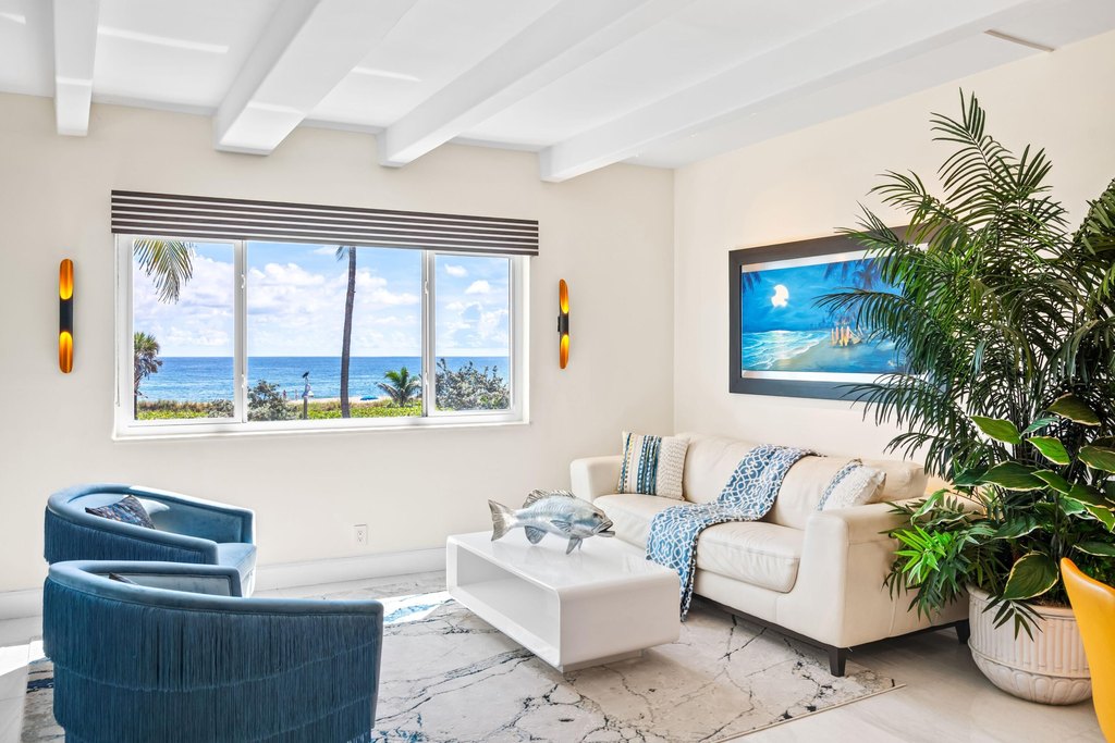 Delray Beach, Florida, 33483, United States, 2 Bedrooms Bedrooms, ,2 BathroomsBathrooms,Residential,Forsale,1969899