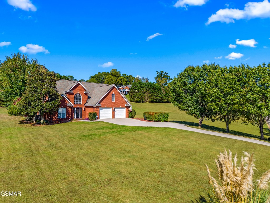 Baneberry, Tennessee, 37890, United States, 3 Bedrooms Bedrooms, ,2.5 BathroomsBathrooms,Residential,Forsale,1999467