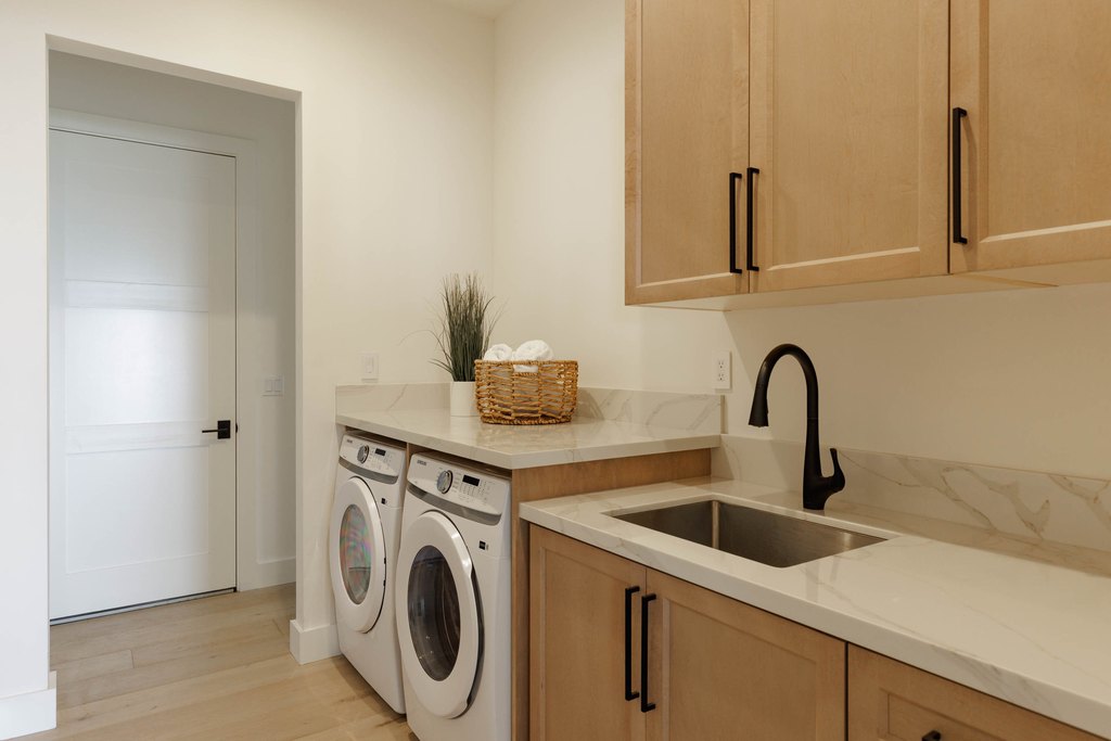 Kamuela, Hawaii, 96743, United States, 4 Bedrooms Bedrooms, ,4 BathroomsBathrooms,Residential,Forsale,1989825