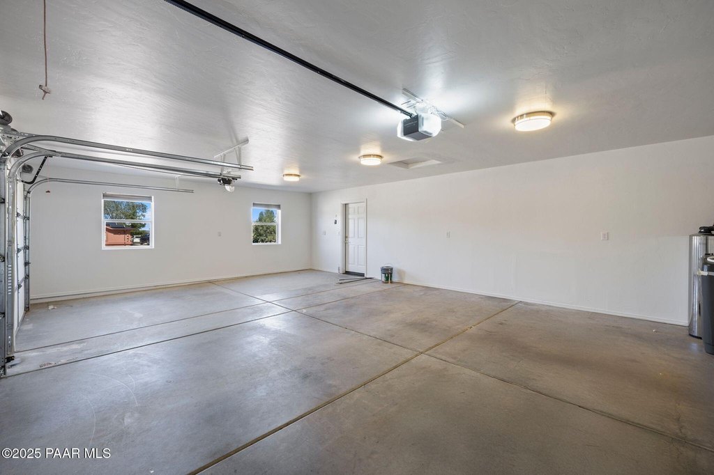 Chino Valley, Arizona, 86323, United States, 3 Bedrooms Bedrooms, ,2 BathroomsBathrooms,Residential,Forsale,1994067