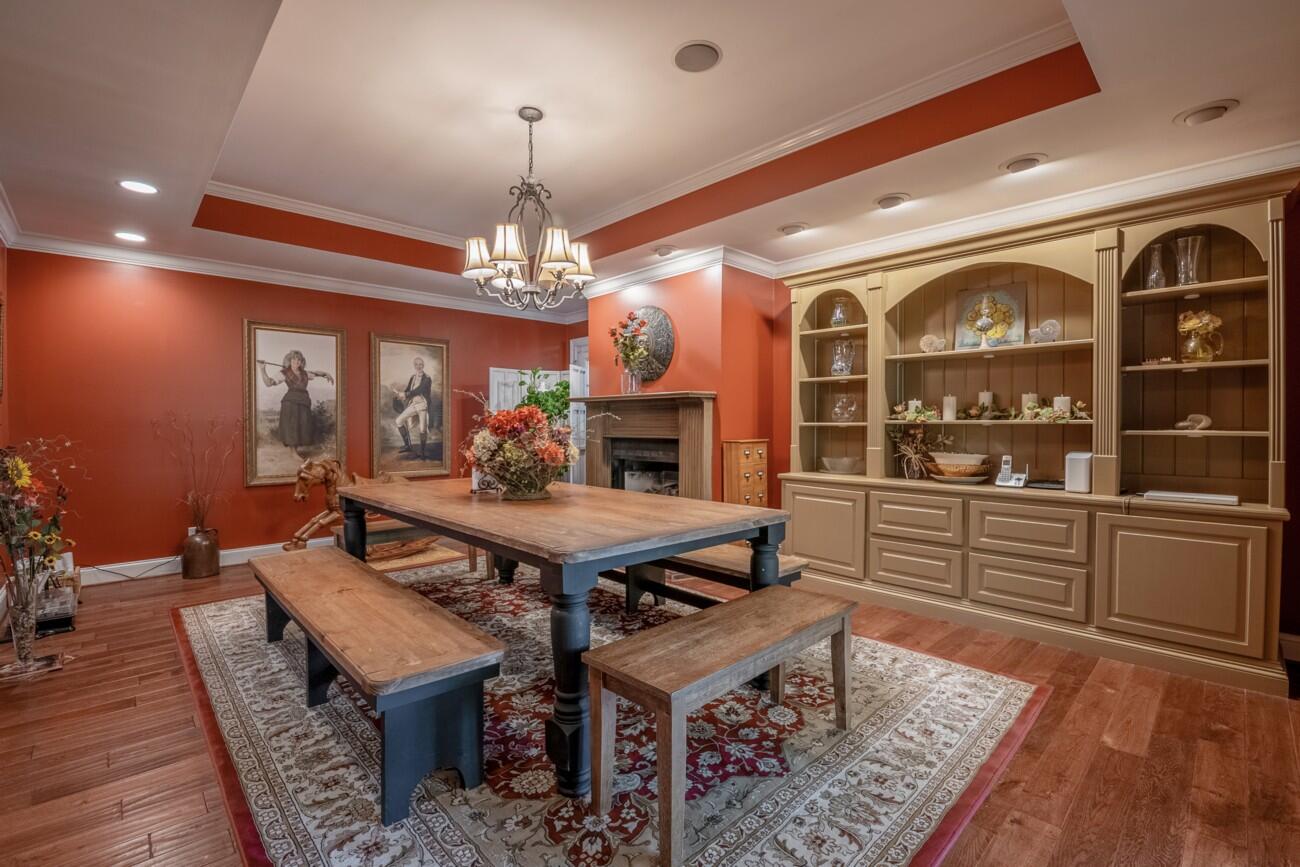 Calhoun, Georgia, 30701, United States, 5 Bedrooms Bedrooms, ,4 BathroomsBathrooms,Residential,Forsale,1963598