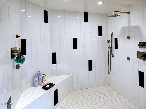 Tucson, Arizona, 85750, United States, 3 Bedrooms Bedrooms, ,2 BathroomsBathrooms,Residential,Forsale,1963535