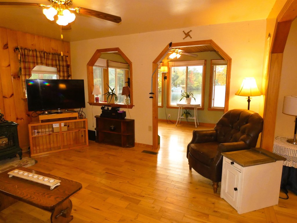 Ossipee, New Hampshire, 03814, United States, 2 Bedrooms Bedrooms, ,2 BathroomsBathrooms,Residential,Forsale,2002406