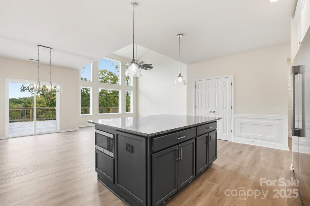 Charlotte, North Carolina, 28278, United States, 4 Bedrooms Bedrooms, ,3.5 BathroomsBathrooms,Residential,Forsale,2004569