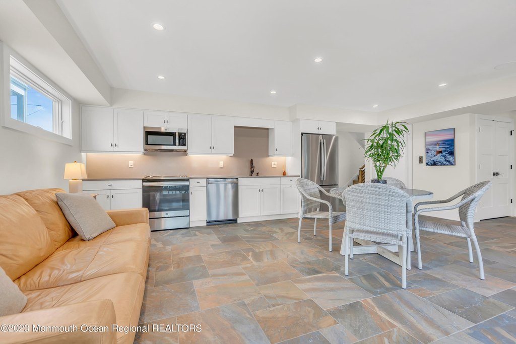 Seaside Park, New Jersey, 08752, United States, 7 Bedrooms Bedrooms, ,7 BathroomsBathrooms,Residential,Forsale,1922405