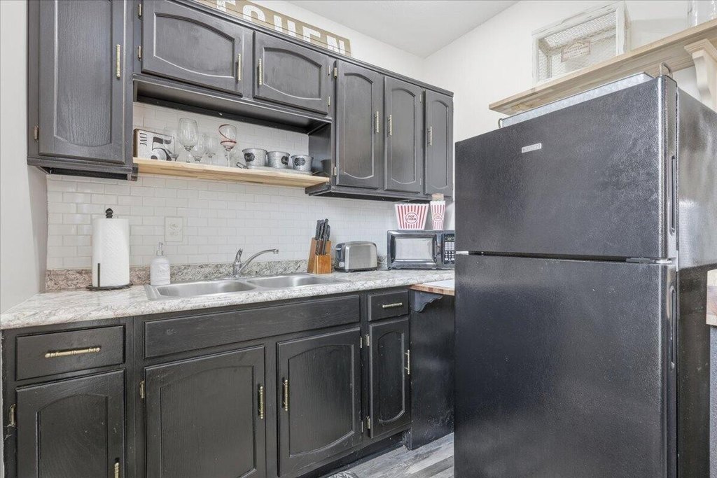 Dandridge, Tennessee, 37725, United States, ,Commercial,Forsale,1988738