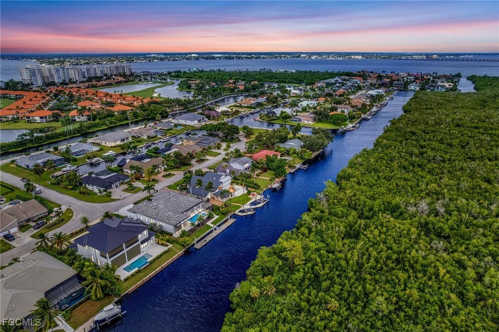 Fort Myers, Florida, 33908, United States, 4 Bedrooms Bedrooms, ,4.5 BathroomsBathrooms,Residential,Forsale,1998611
