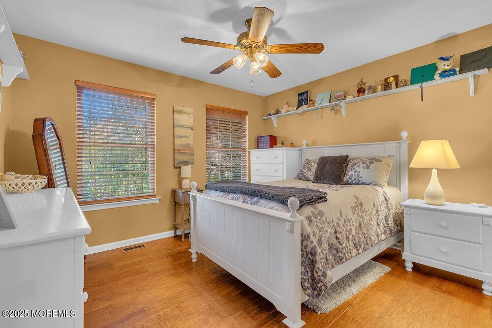 Howell, New Jersey, 07731, United States, 5 Bedrooms Bedrooms, ,3.5 BathroomsBathrooms,Residential,Forsale,1984548