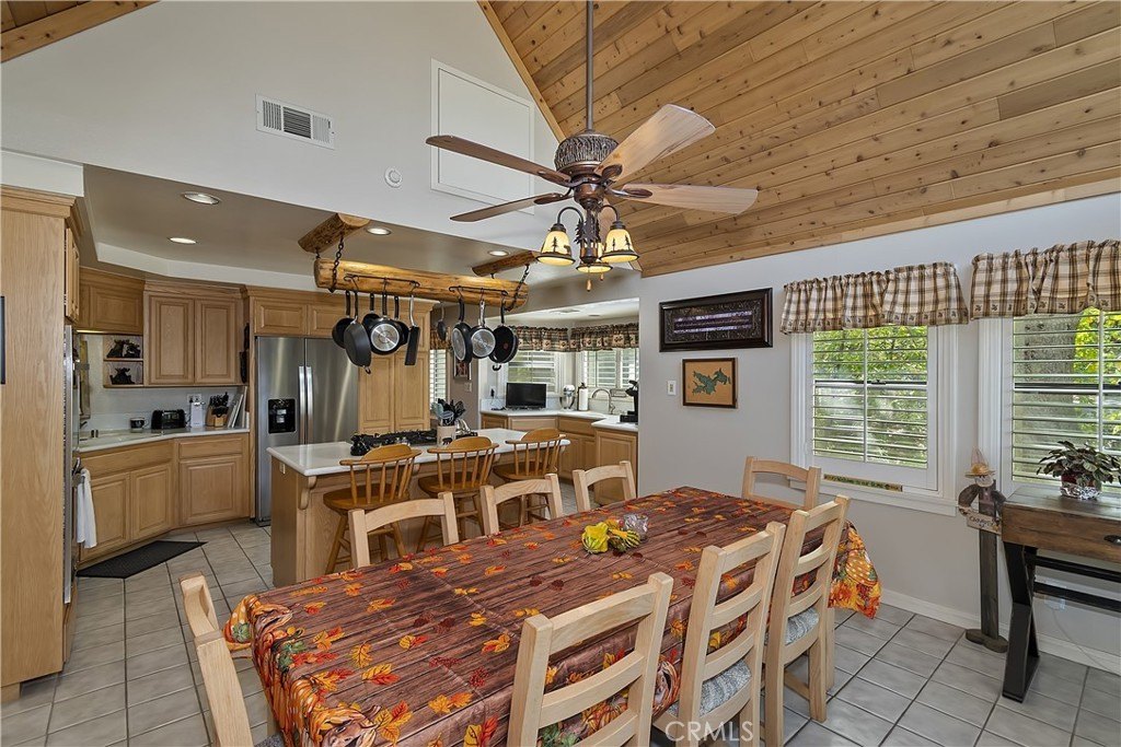 Lake Arrowhead, California, 92352, United States, 3 Bedrooms Bedrooms, ,2.5 BathroomsBathrooms,Residential,Forsale,2004863