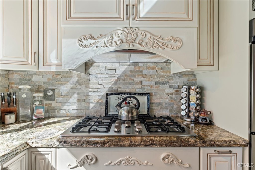 Lake Arrowhead, California, 92352, United States, 4 Bedrooms Bedrooms, ,5 BathroomsBathrooms,Residential,Forsale,1968450