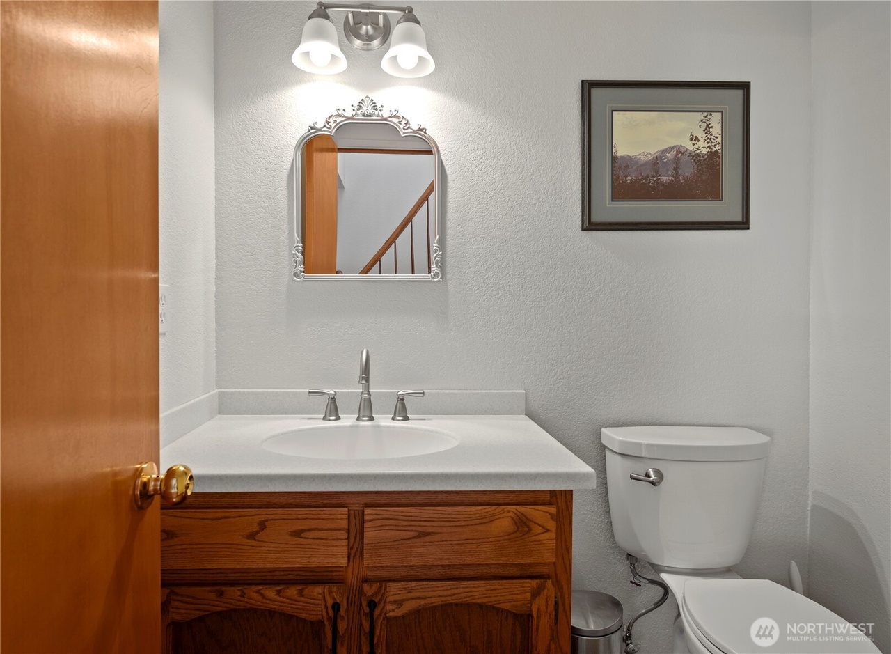 Oak Harbor, Washington, 98277, United States, 4 Bedrooms Bedrooms, ,2 BathroomsBathrooms,Residential,Forsale,1965888