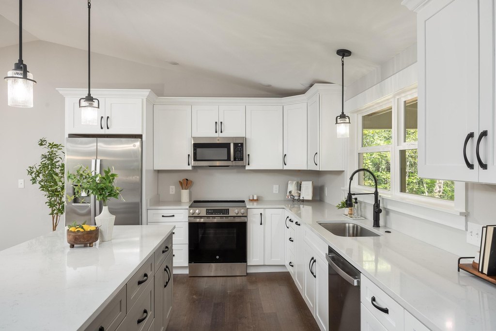 Hixson, Tennessee, 37343, United States, 4 Bedrooms Bedrooms, ,3 BathroomsBathrooms,Residential,Forsale,1995334