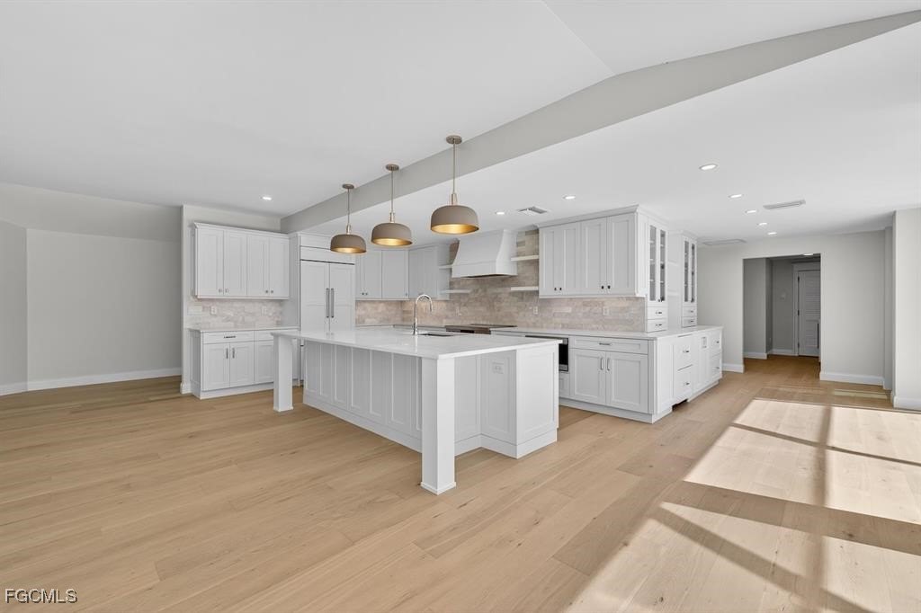 Sanibel, Florida, 33957, United States, 4 Bedrooms Bedrooms, ,3 BathroomsBathrooms,Residential,Forsale,1971925