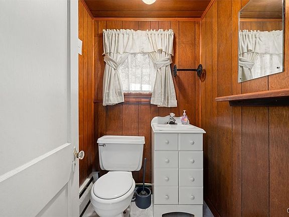 Inlet, New York, 13360, United States, 8 Bedrooms Bedrooms, ,3 BathroomsBathrooms,Residential,Forsale,1969692