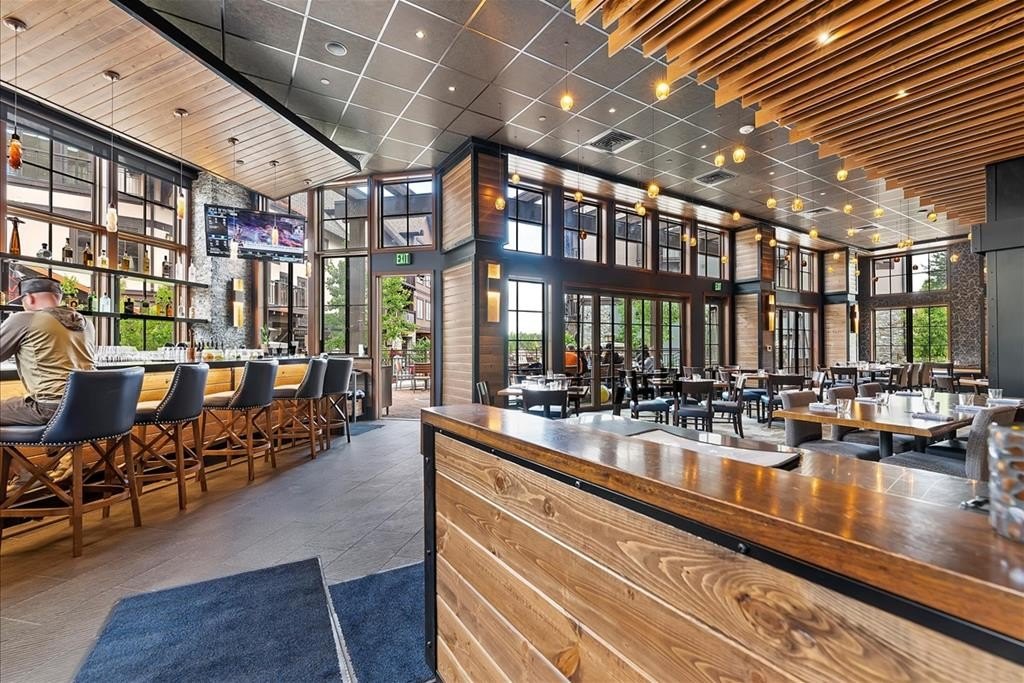 Donnelly, Idaho, 83615, United States, 2 Bedrooms Bedrooms, ,3 BathroomsBathrooms,Residential,Forsale,1996714