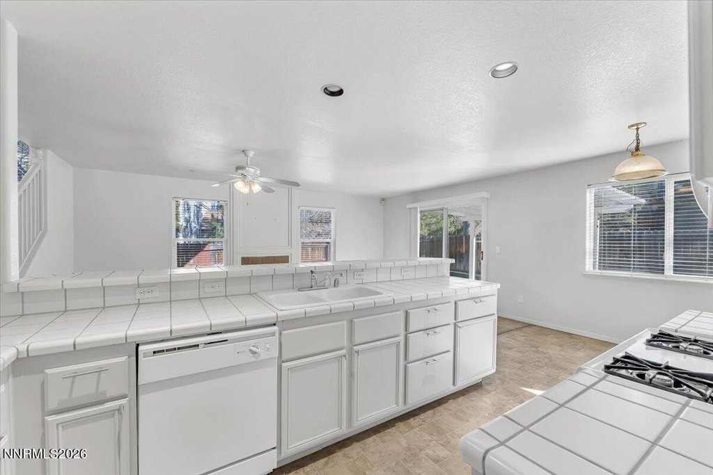 Reno, Nevada, 89509, United States, 3 Bedrooms Bedrooms, ,2.5 BathroomsBathrooms,Residential,Forsale,2012832