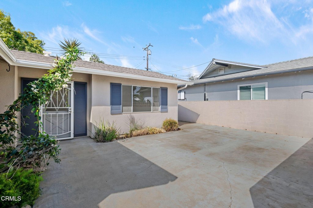 Ventura, California, 93003, United States, 3 Bedrooms Bedrooms, ,2 BathroomsBathrooms,Residential,Forsale,1985946