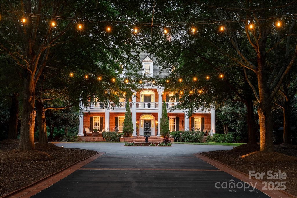 Monroe, North Carolina, 28110, United States, 4 Bedrooms Bedrooms, ,5.5 BathroomsBathrooms,Residential,Forsale,1985983