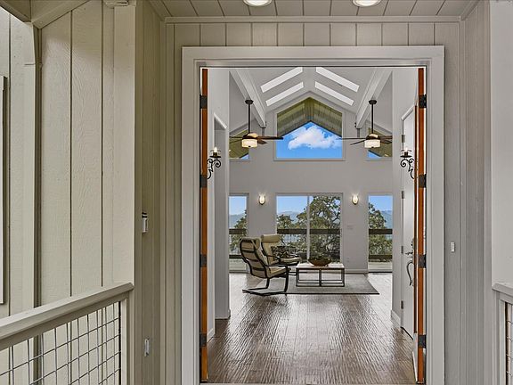 Cloverdale, California, 95425, United States, 3 Bedrooms Bedrooms, ,3 BathroomsBathrooms,Residential,Forsale,1985929