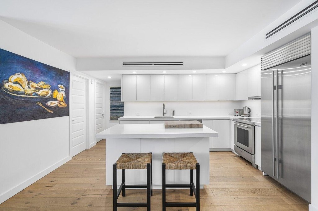 Palm Beach, Florida, 33480, United States, 2 Bedrooms Bedrooms, ,2 BathroomsBathrooms,Residential,Forsale,1996367