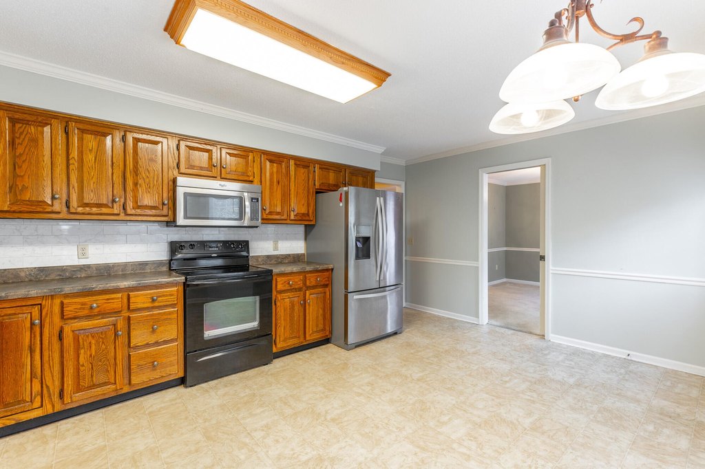 Chattanooga, Tennessee, 37421, United States, 5 Bedrooms Bedrooms, ,4 BathroomsBathrooms,Residential,Forsale,1995318