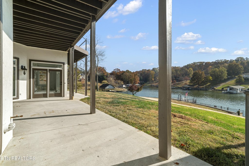 Friendsville, Tennessee, 37737, United States, 3 Bedrooms Bedrooms, ,5.5 BathroomsBathrooms,Residential,Forsale,1893721