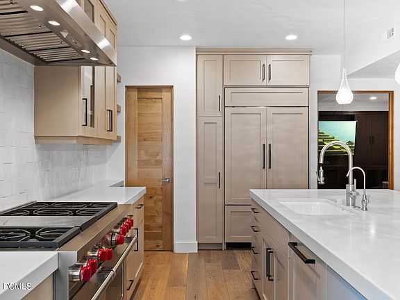 Park City, Utah, 84060, United States, 6 Bedrooms Bedrooms, ,7 BathroomsBathrooms,Residential,Forsale,1994179