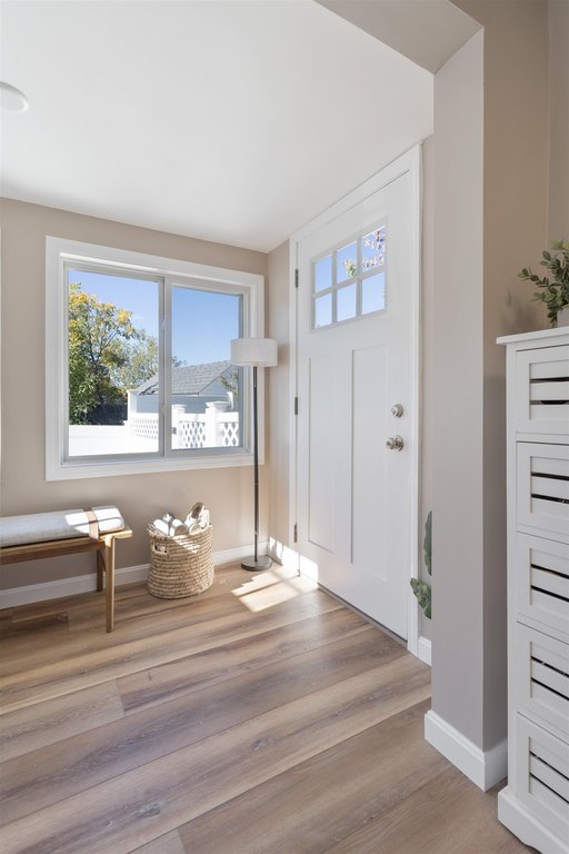 Portsmouth, New Hampshire, 03801, United States, 3 Bedrooms Bedrooms, ,2 BathroomsBathrooms,Residential,Forsale,2002416