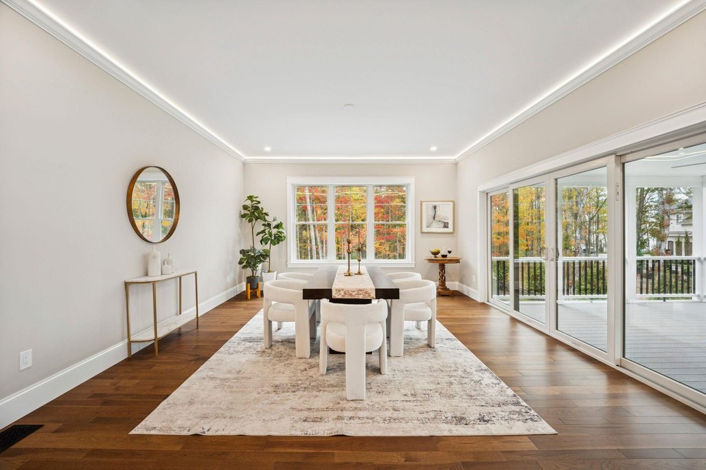 Newington, New Hampshire, 03801, United States, 4 Bedrooms Bedrooms, ,4.5 BathroomsBathrooms,Residential,Forsale,2002401