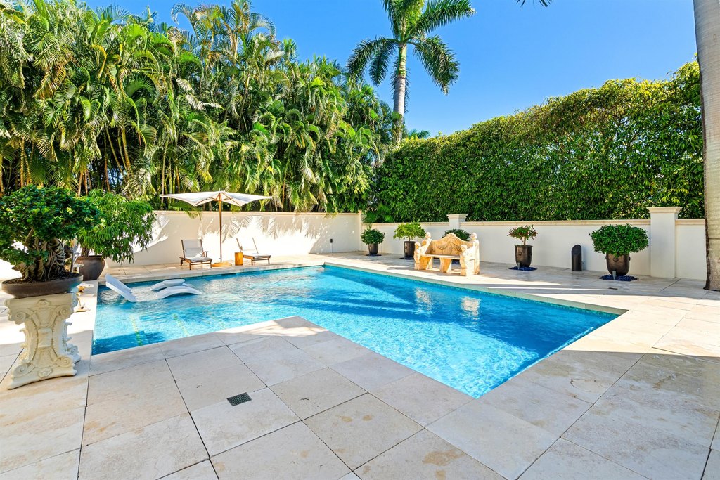 Delray Beach, Florida, 33483, United States, 5 Bedrooms Bedrooms, ,4.5 BathroomsBathrooms,Residential,Forsale,1996333