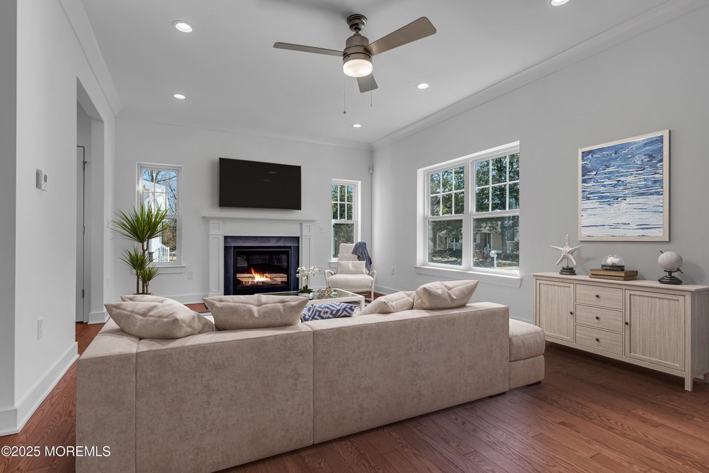 Waretown, New Jersey, 08758, United States, 5 Bedrooms Bedrooms, ,3 BathroomsBathrooms,Residential,Forsale,1964525