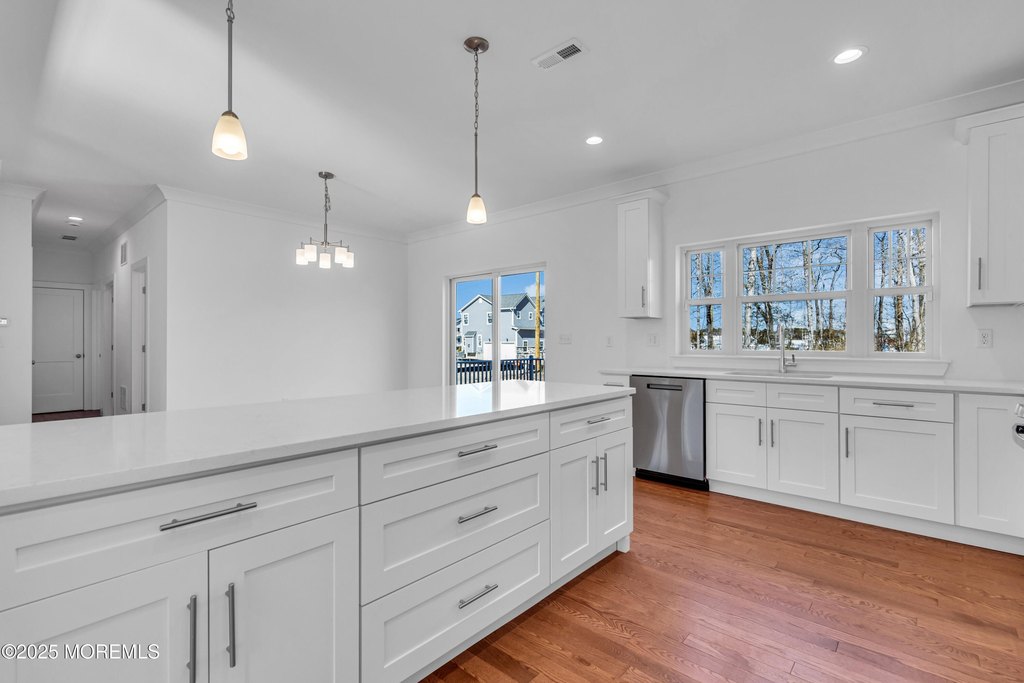 Waretown, New Jersey, 08758, United States, 5 Bedrooms Bedrooms, ,3 BathroomsBathrooms,Residential,Forsale,1964525