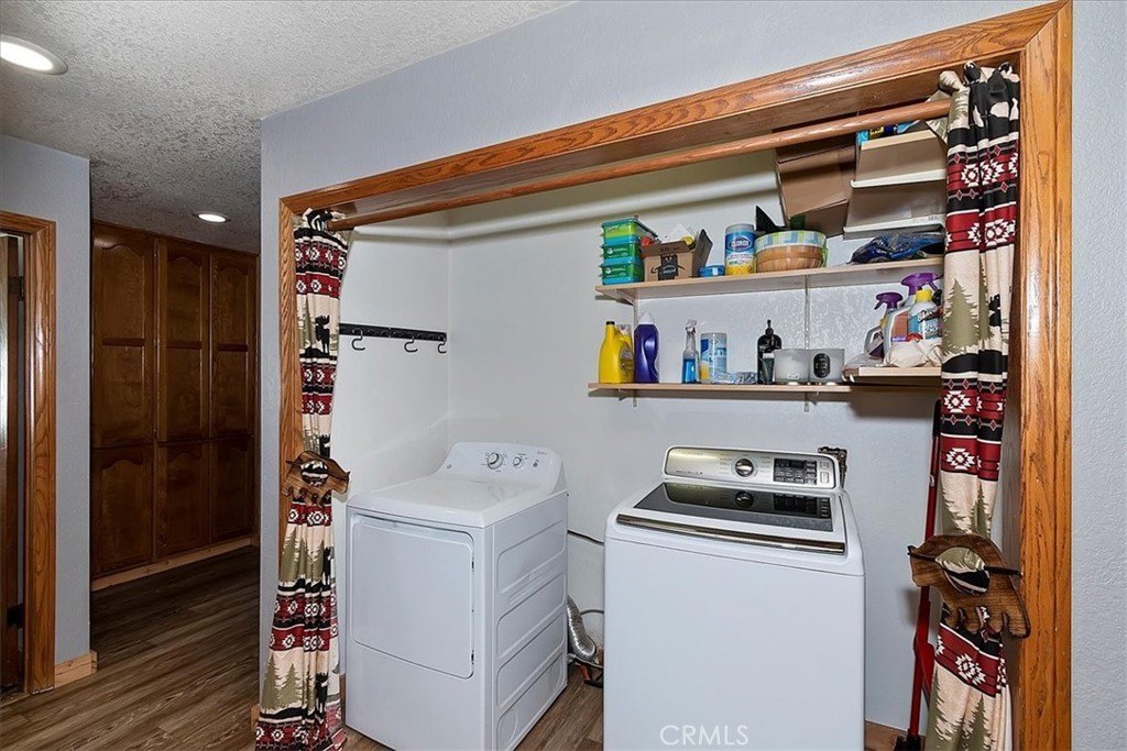 Big Bear, California, 92314, United States, 4 Bedrooms Bedrooms, ,2 BathroomsBathrooms,Residential,Forsale,1992749