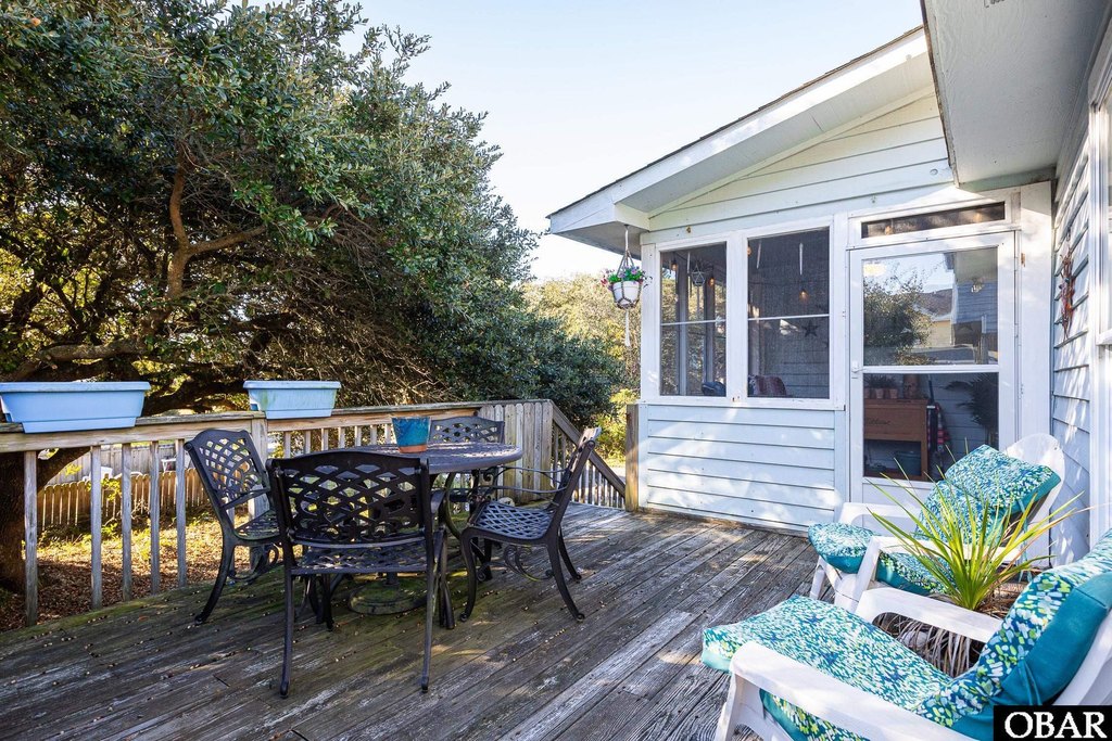 Corolla, North Carolina, 27927, United States, 5 Bedrooms Bedrooms, ,3 BathroomsBathrooms,Residential,Forsale,1993766