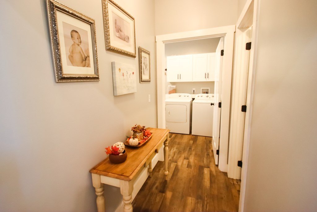 Walling, Tennessee, 38587, United States, 3 Bedrooms Bedrooms, ,2.5 BathroomsBathrooms,Residential,Forsale,1996612