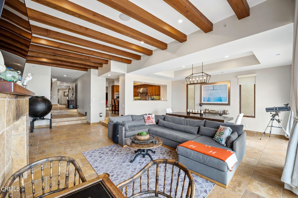 Oxnard, California, 93035, United States, 5 Bedrooms Bedrooms, ,4.5 BathroomsBathrooms,Residential,Forsale,2004315