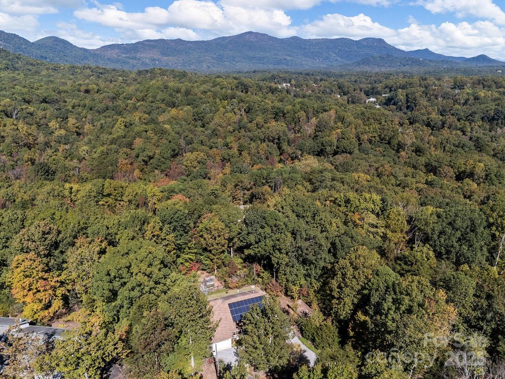 Landrum, South Carolina, 29356, United States, 2 Bedrooms Bedrooms, ,2.5 BathroomsBathrooms,Residential,Forsale,2004298