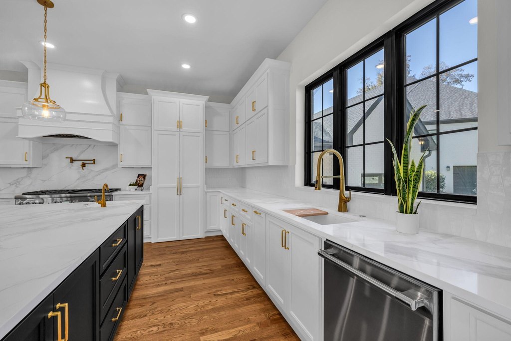 Ooltewah, Tennessee, 37363, United States, 5 Bedrooms Bedrooms, ,5.5 BathroomsBathrooms,Residential,Forsale,2009543