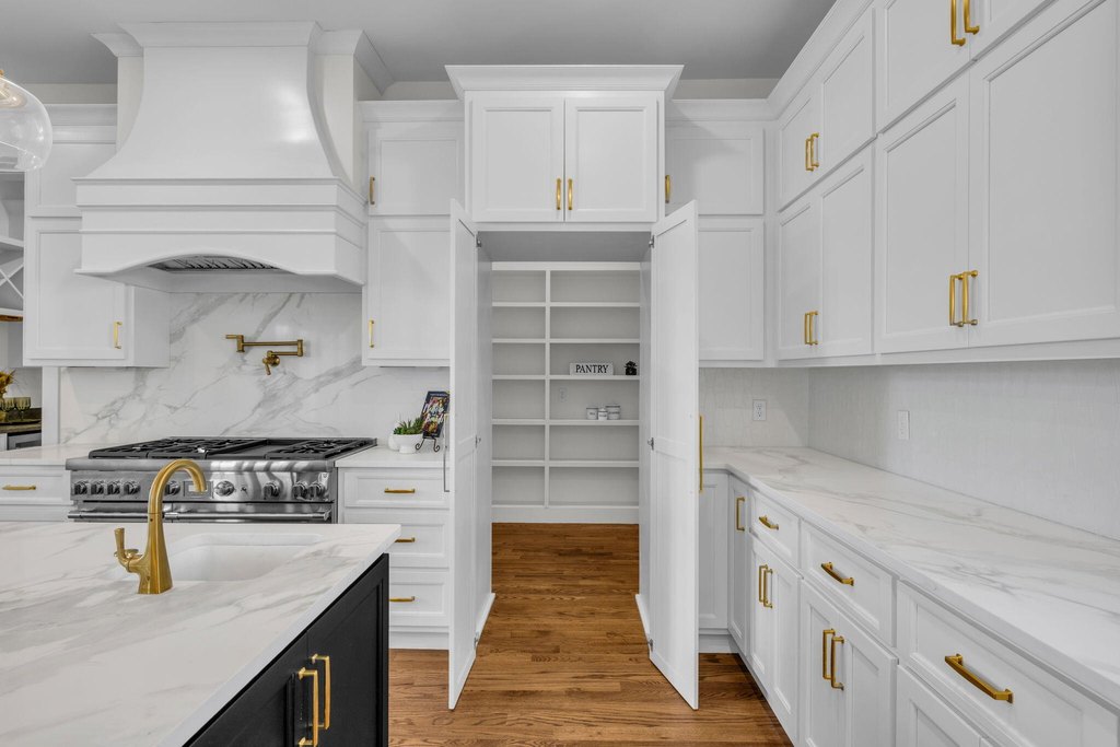 Ooltewah, Tennessee, 37363, United States, 5 Bedrooms Bedrooms, ,5.5 BathroomsBathrooms,Residential,Forsale,2009543