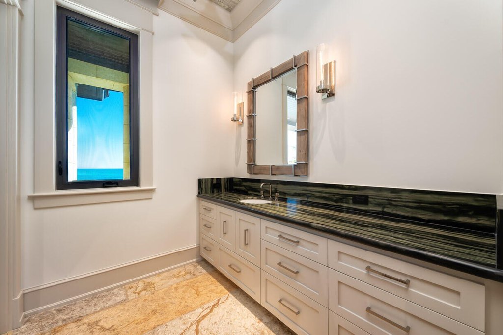 Duck Key, Florida, 33050, United States, 3 Bedrooms Bedrooms, ,4 BathroomsBathrooms,Residential,Forsale,2004353