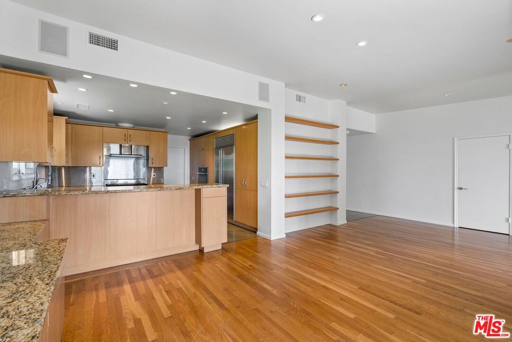 Malibu, California, 90265, United States, 4 Bedrooms Bedrooms, ,3 BathroomsBathrooms,Residential,Forsale,2009629