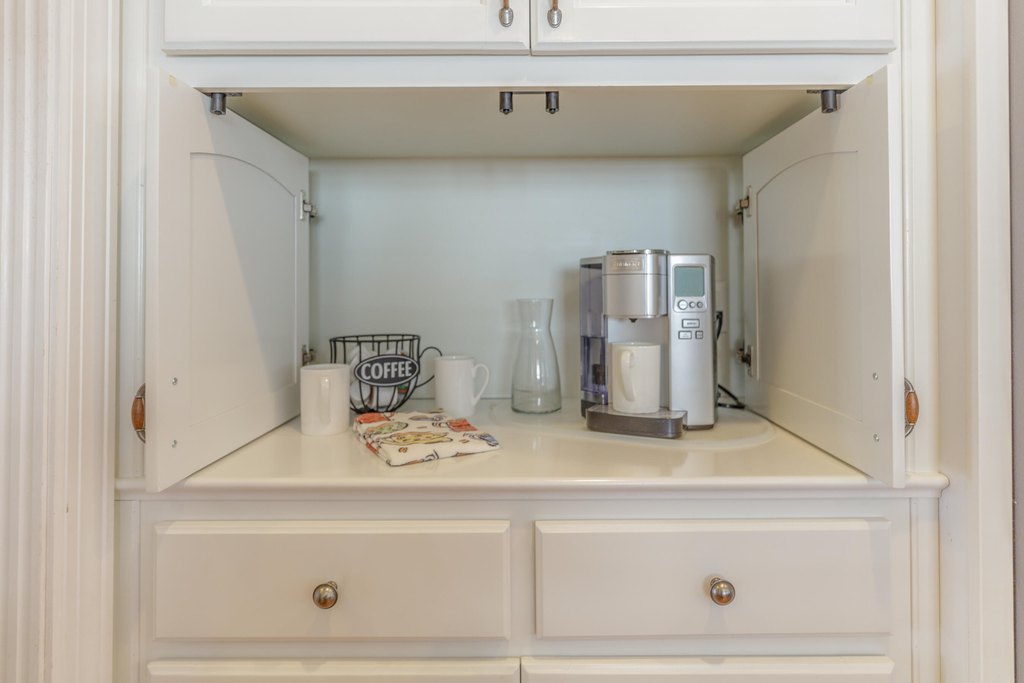 Hixson, Tennessee, 37343, United States, 4 Bedrooms Bedrooms, ,3.5 BathroomsBathrooms,Residential,Forsale,1995322