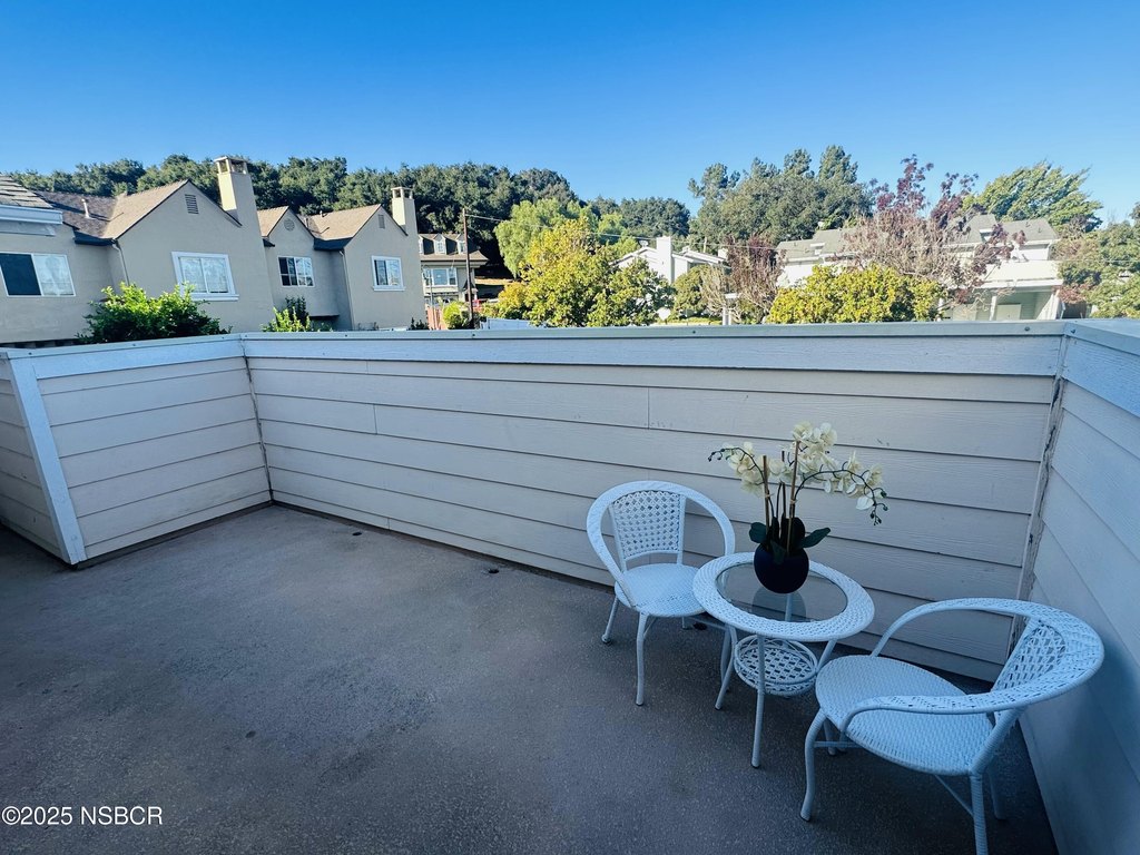 Buellton, California, 93427, United States, 3 Bedrooms Bedrooms, ,2.5 BathroomsBathrooms,Residential,Forsale,2004310