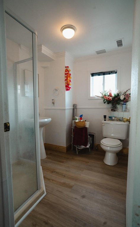 Hampton, New Hampshire, 03842, United States, 4 Bedrooms Bedrooms, ,2 BathroomsBathrooms,Residential,Forsale,2002422